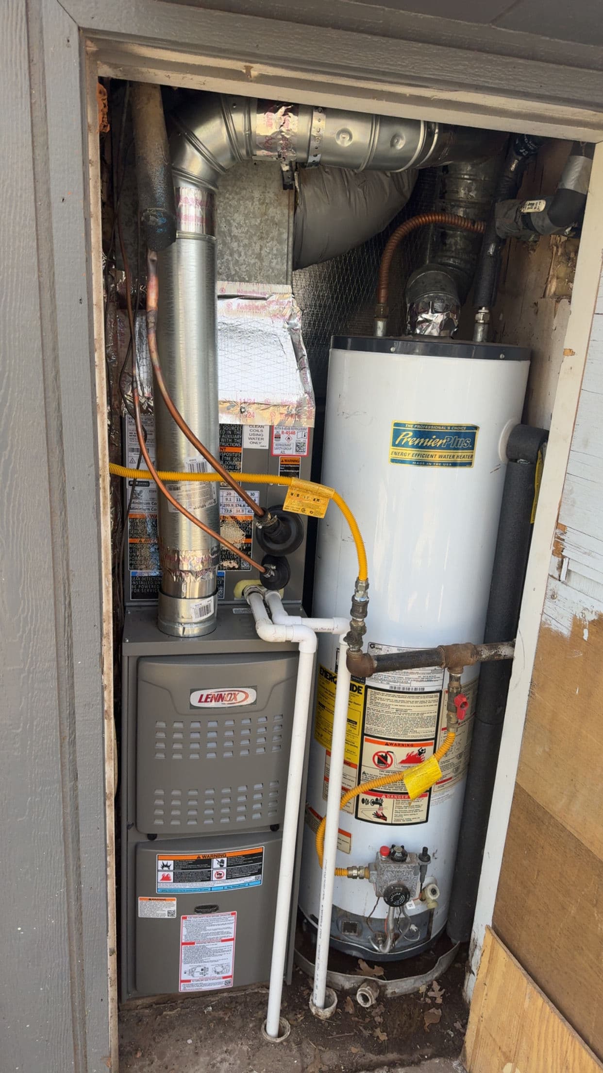 Project Expert Lennox Split System Installation in a Compact Space image